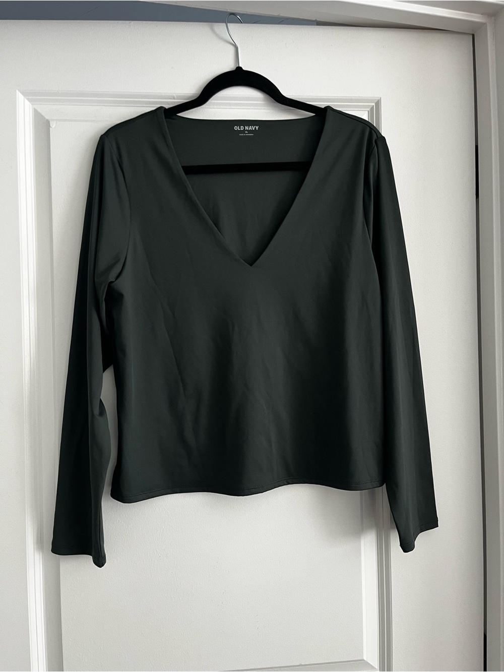 Old Navy Olive V-Neck Long Sleeve Top